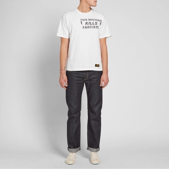 Neighborhood • Print T-shirt - Picture 6 of 6